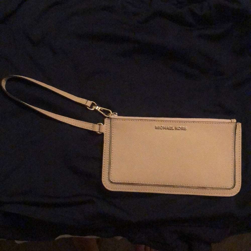 Brand new Micheal Kors wristlet